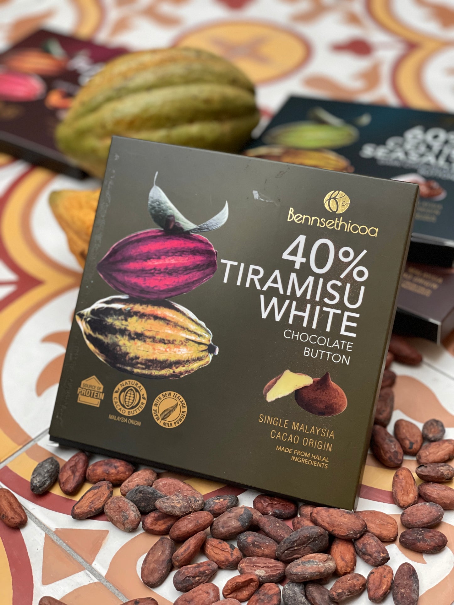 40% Tiramisu White Chocolate Button